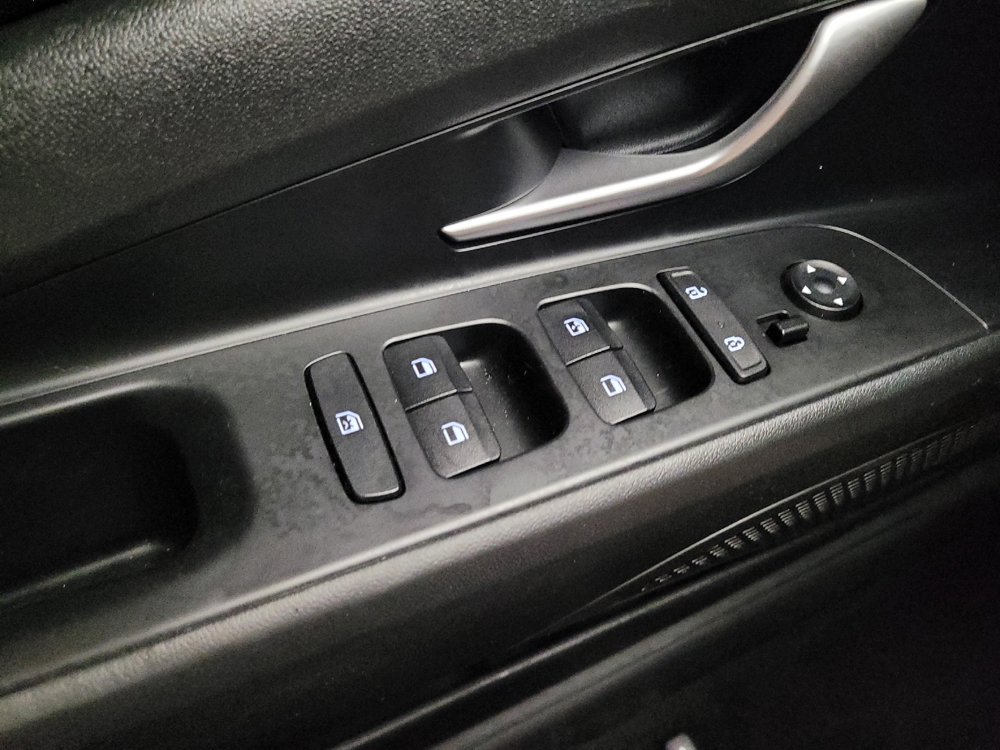 Used 2021 Hyundai Elantra SEL FWD image 26