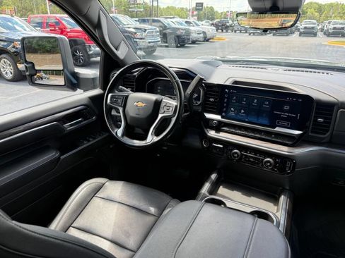 Used 2024 Chevrolet Silverado 2500 LTZ w/ LTZ Plus Package AWD/4WD image 20