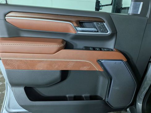 New 2026 GMC Sierra 3500 Denali Ultimate image 13