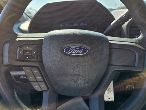 Used 2017 Ford F550 2WD Regular Cab Super Duty w/ XL Value Package image 9