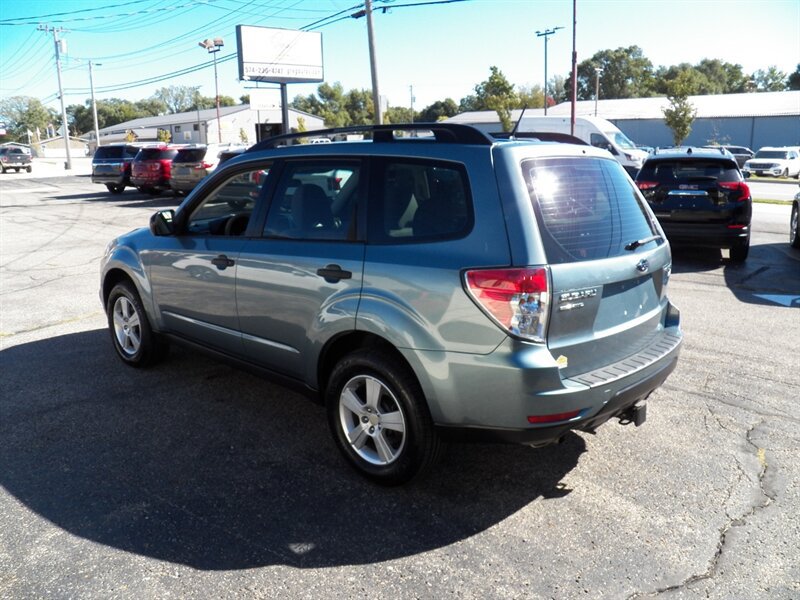 Used 2013 Subaru Forester 2.5X w/ Alloy Wheel Pkg AWD/4WD image 3