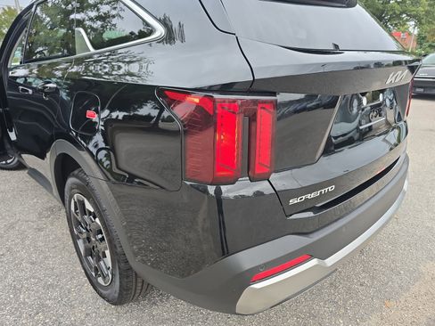 New 2026 Kia Sorento S w/ S Panoramic Sunroof Package image 37