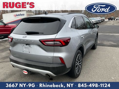 Used 2023 Ford Escape SE w/ PHEV Premium Package image 3