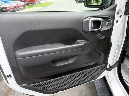 Used 2021 Jeep Wrangler Unlimited Sport AWD/4WD image 15