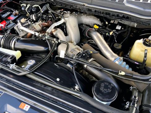 Used 2020 Ford F250 Platinum w/ FX4 Off-Road Package image 32