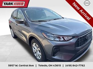Used 2023 Ford Escape Active AWD/4WD video 1