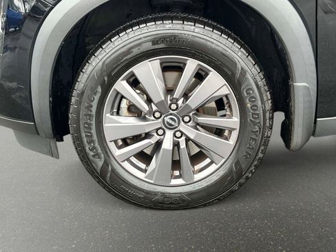 Certified 2023 Nissan Pathfinder SV image 9