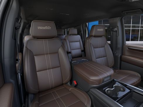 New 2026 Chevrolet Suburban High Country AWD/4WD image 16