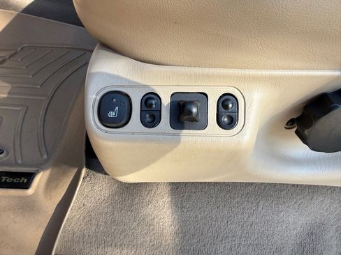 Used 2002 Ford F350 2WD Crew Cab DRW Super Duty image 20