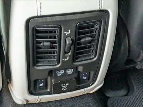 Used 2021 Jeep Grand Cherokee Trackhawk image 26