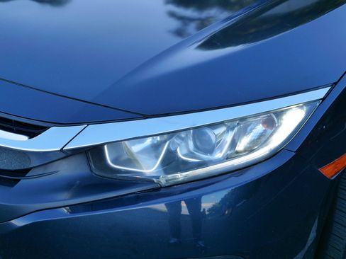 Used 2017 Honda Civic EX image 35