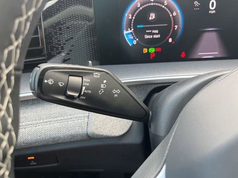 New 2025 Volkswagen Tiguan S image 12