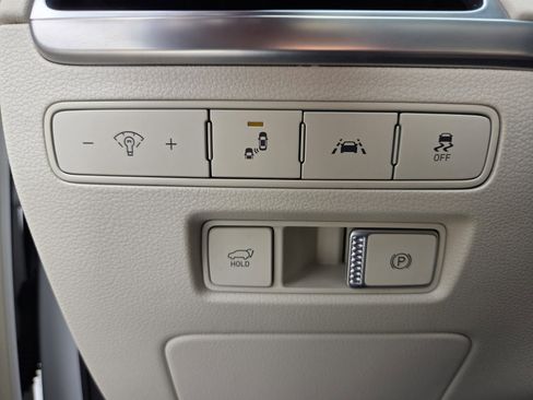 Used 2021 Hyundai Palisade Calligraphy image 22