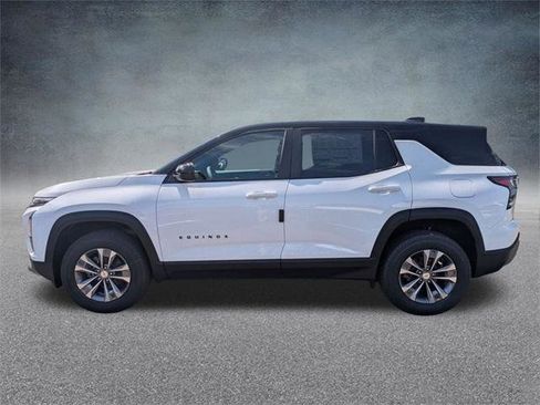 New 2026 Chevrolet Equinox LT w/ Convenience Package II image 7