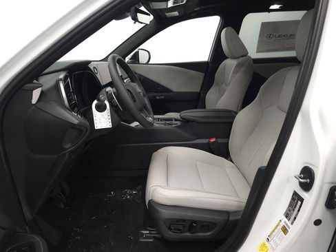 New 2026 Lexus TX 350 AWD image 4