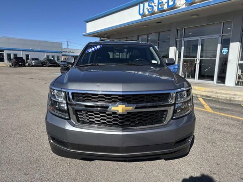 Used 2018 Chevrolet Tahoe LT image 2
