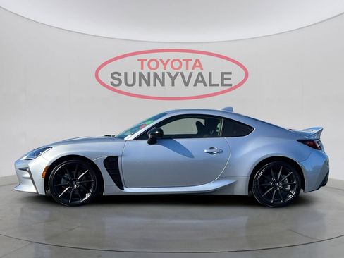 Certified 2022 Toyota GR86 Premium image 7