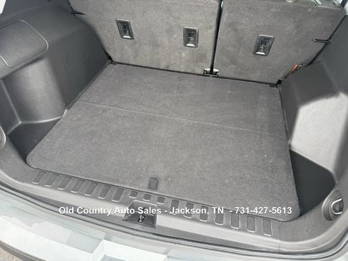 Used 2020 GMC Terrain SLE w/ Driver Convenience Package FWD image 10