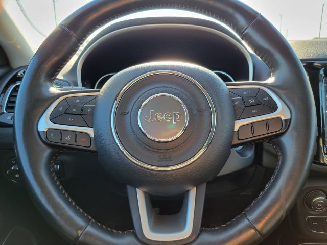 Used 2019 Jeep Compass Limited AWD/4WD image 12
