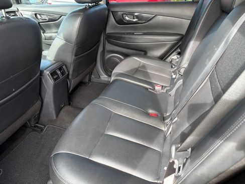 Used 2020 Nissan Rogue SL w/ Premium Package AWD/4WD image 17