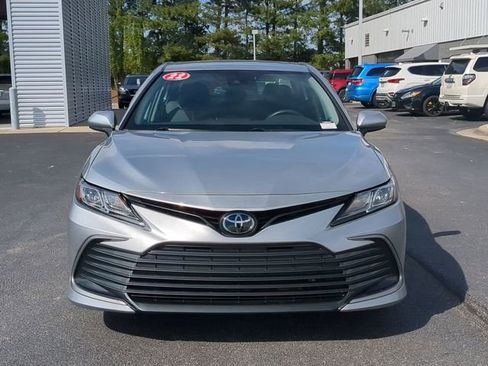 Used 2022 Toyota Camry LE FWD image 8