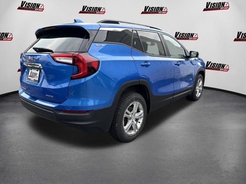 Used 2024 GMC Terrain SLE w/ Driver Convenience Package AWD/4WD image 5