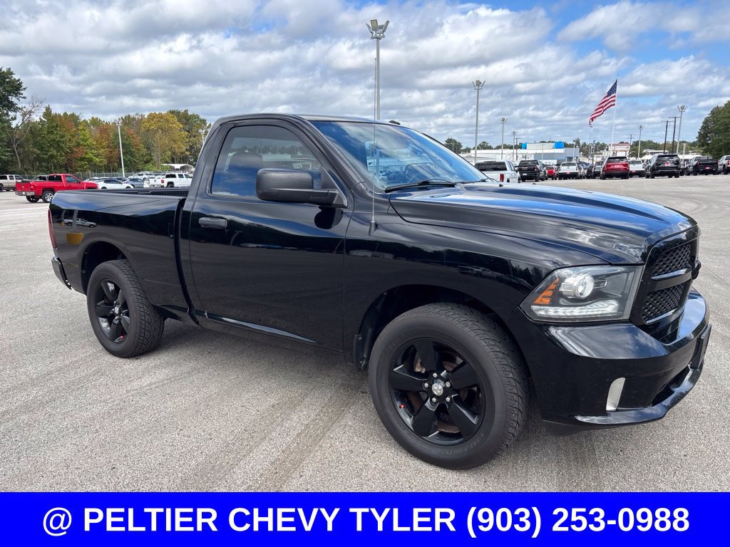 Used 2014 RAM 1500 Express RWD image 1