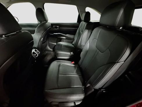 Used 2023 Kia Sorento EX AWD/4WD image 26