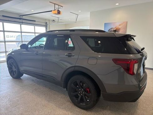Used 2021 Ford Explorer ST w/ Equipment Group 401A image 4