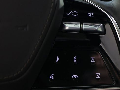 Used 2026 Cadillac Escalade ESV V image 28