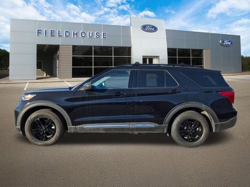 Used 2023 Ford Explorer XLT w/ Equipment Group 202A AWD/4WD image 16