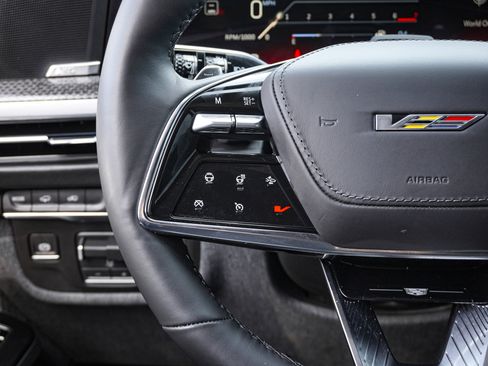 Used 2026 Cadillac Escalade V w/ LPO, ONYX Package image 19