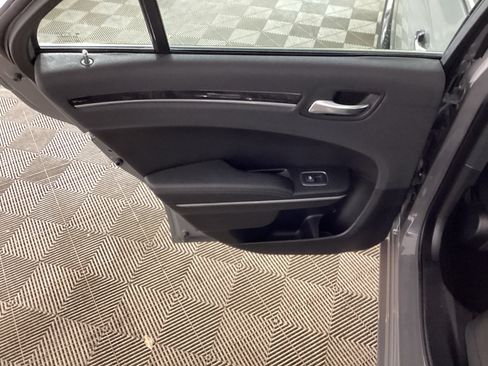 Used 2018 Chrysler 300 Limited w/ Safetytec Plus Group AWD/4WD image 14