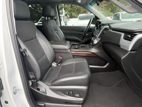 Used 2020 GMC Yukon SLT AWD/4WD image 35