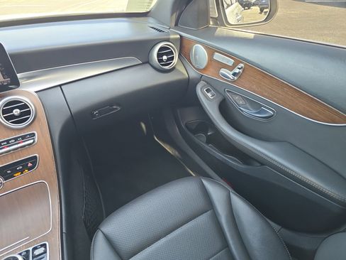 Used 2019 Mercedes-Benz C 300 C 300 image 12