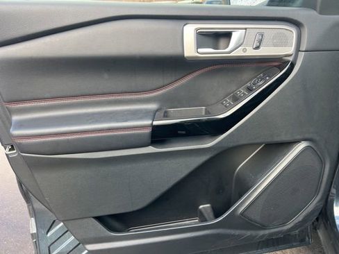 Used 2024 Ford Explorer ST-Line w/ Class IV Trailer Tow Package image 19