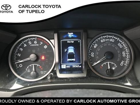Used 2022 Toyota Tacoma TRD Sport AWD/4WD image 18