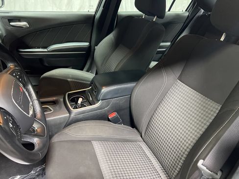 Used 2023 Dodge Charger SXT RWD image 19