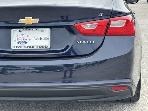 Used 2017 Chevrolet Malibu LT FWD image 6