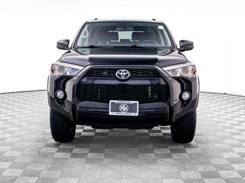 Used 2019 Toyota 4Runner SR5 AWD/4WD image 9