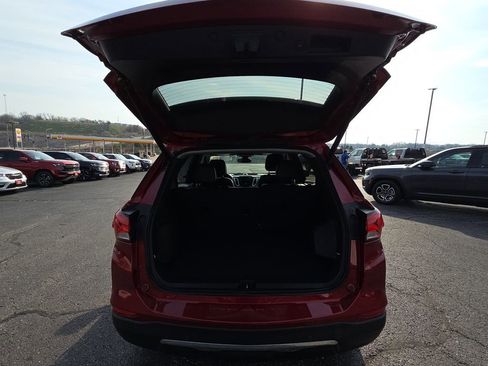 Used 2024 Chevrolet Equinox Premier image 32