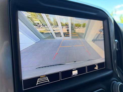 Used 2020 Chevrolet Silverado 1500 RST w/ Texas Edition RWD image 18