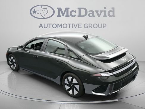 Used 2024 Hyundai Ioniq 6 SE RWD image 36