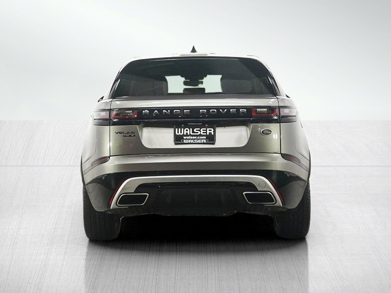 Used 2018 Land Rover Range Rover Velar R-Dynamic SE AWD/4WD image 4