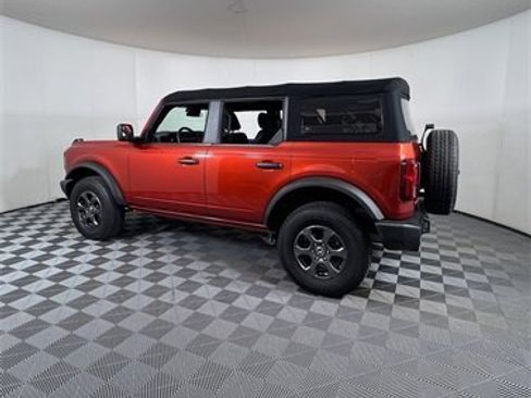 Used 2022 Ford Bronco 4-Door image 4