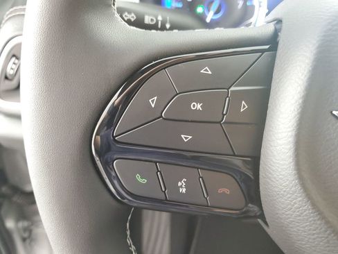 New 2026 Chrysler Pacifica Limited image 23