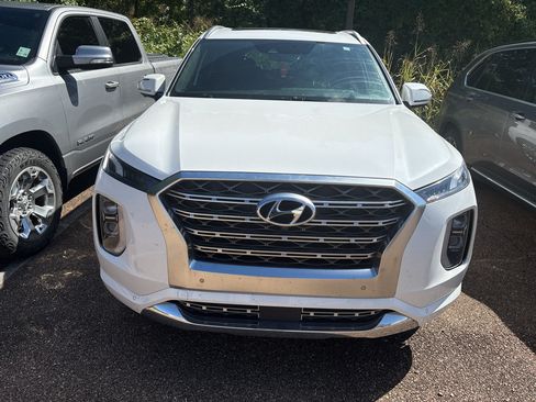 Used 2020 Hyundai Palisade Limited FWD image 2