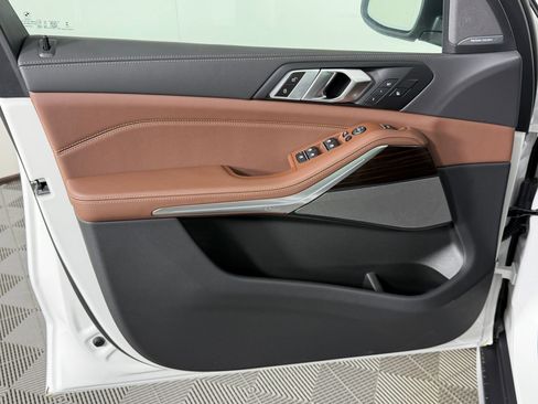 New 2026 BMW X5 sDrive40i image 12