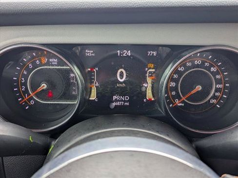 Used 2021 Jeep Gladiator Overland AWD/4WD image 11