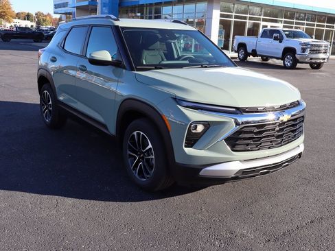New 2026 Chevrolet TrailBlazer LT w/ Driver Confidence Package image 2